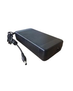 CoreParts MBA1398 netvoeding & inverter Zwart